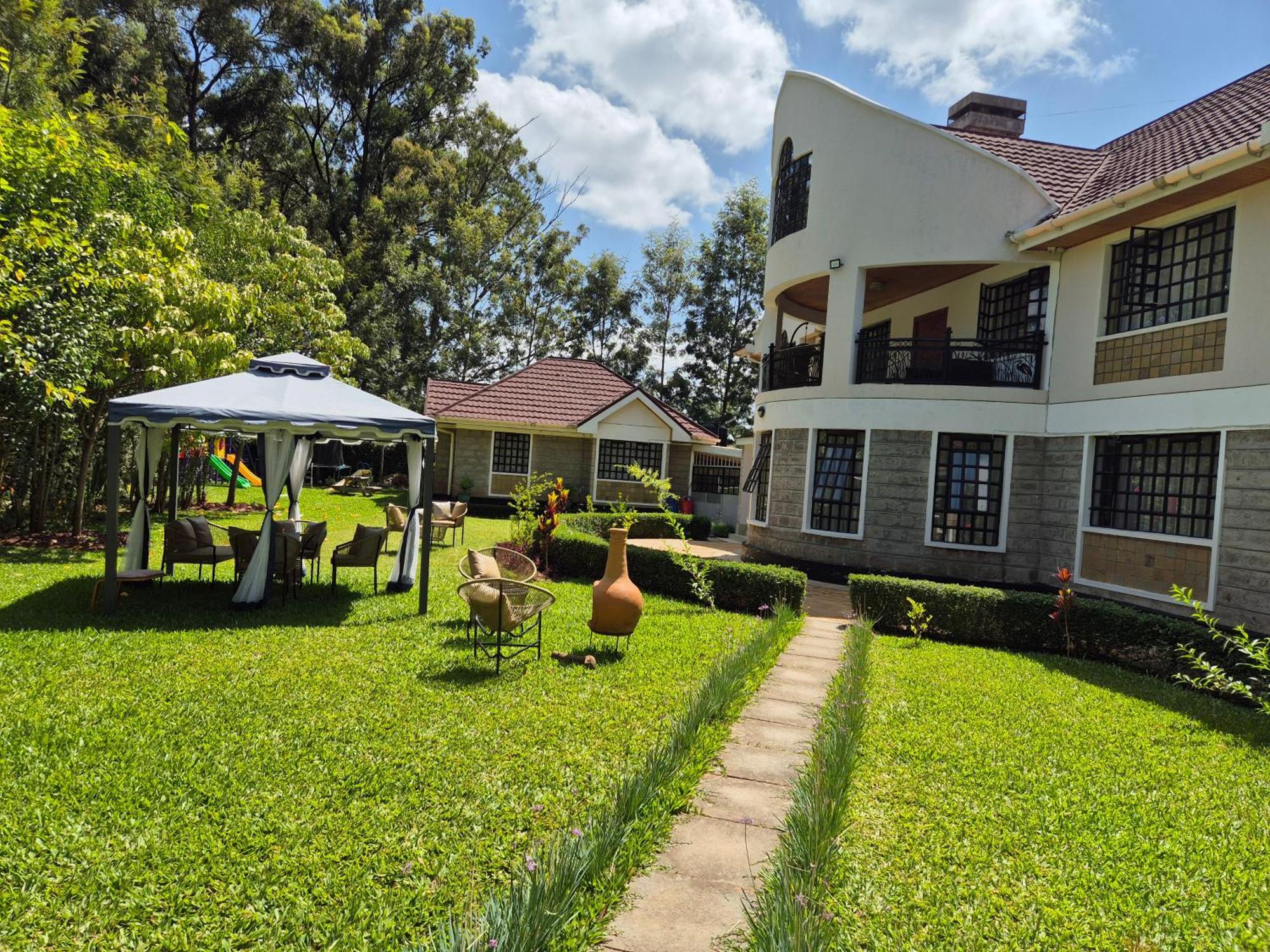 Homestay Teresita Karen-giraffe Site Nairobi