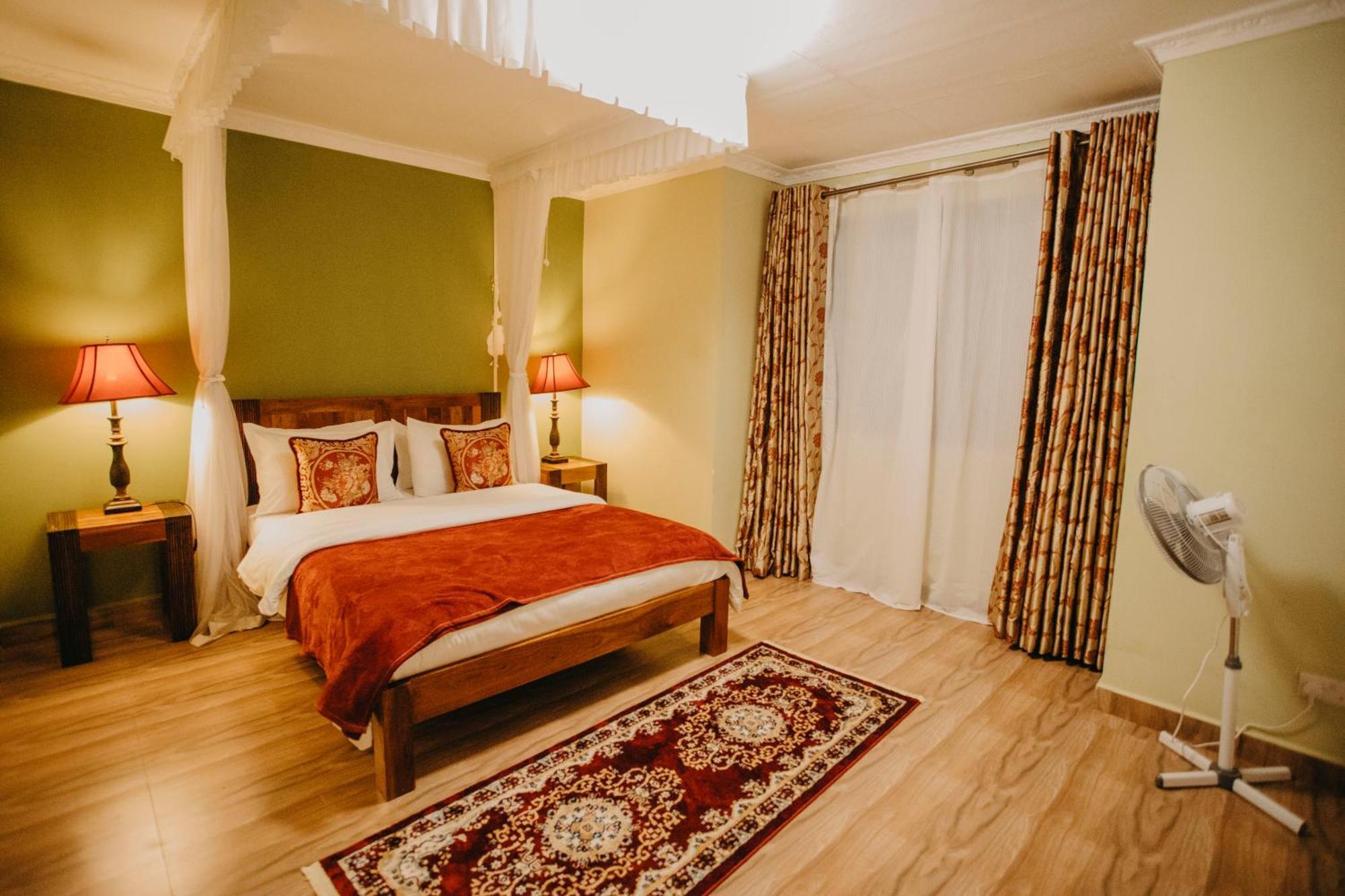 Homestay Teresita Karen-giraffe Site *