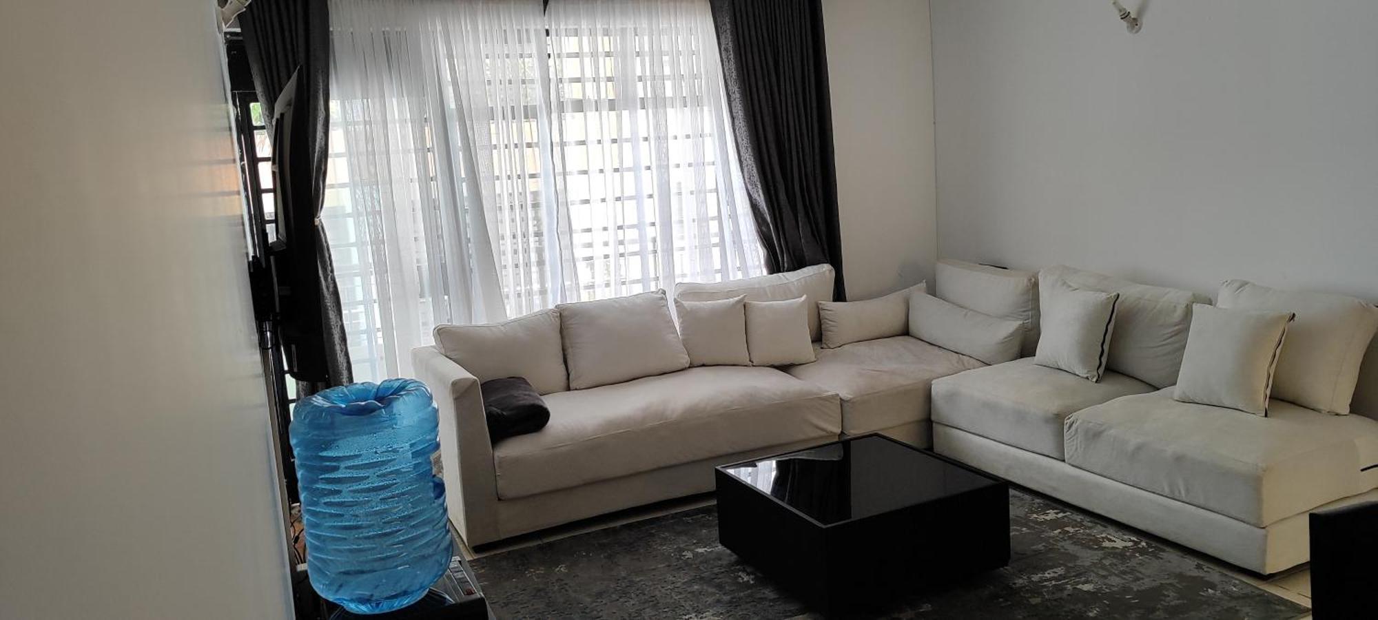 Apartment Cool Pad, Cool People *