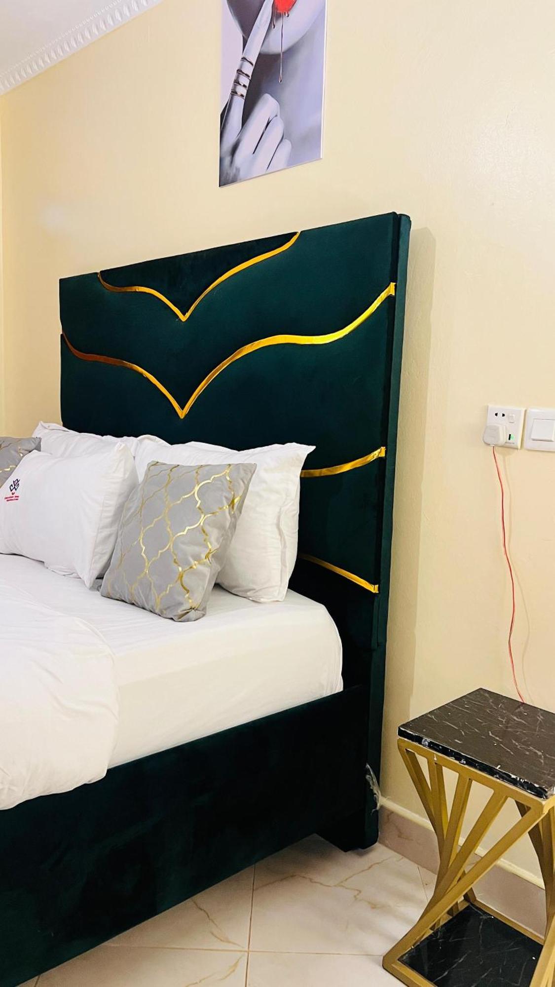 Addy Peeh Guest house *