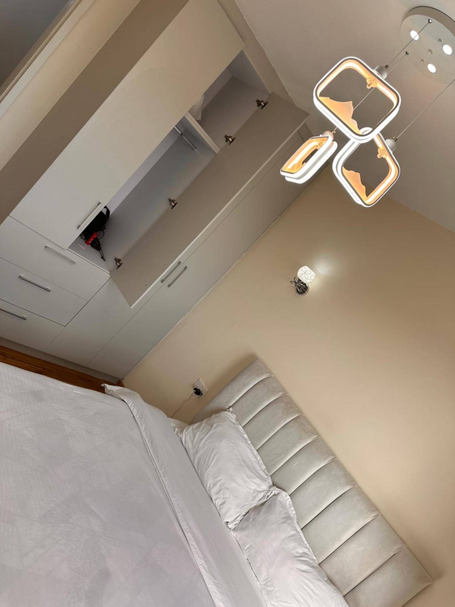 Apartment Mivida Homes *