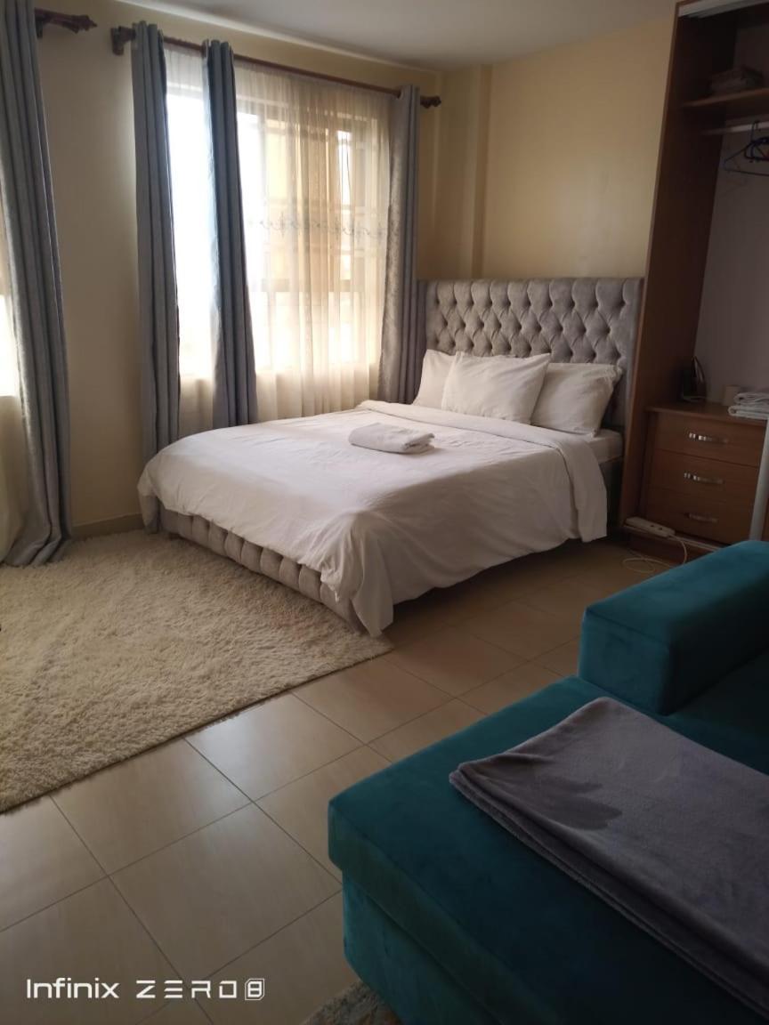 Studio7 * Nairobi
