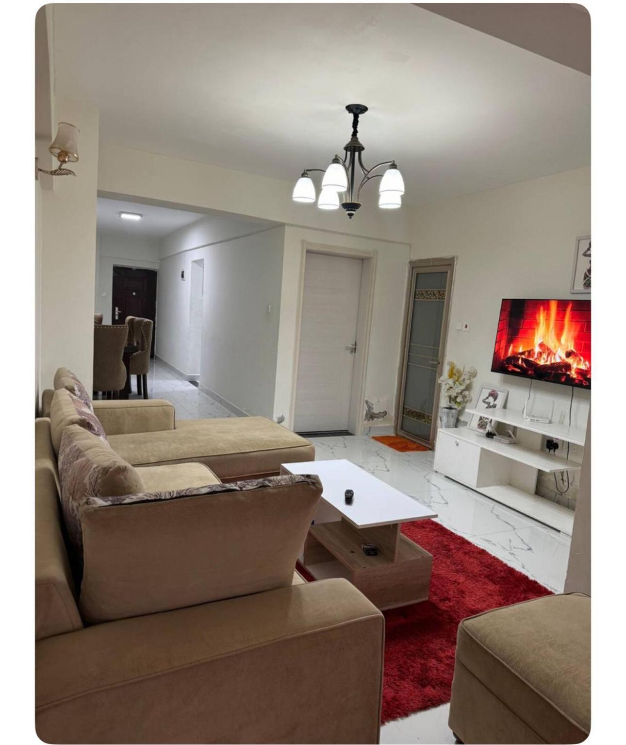 Cozy Away From Two Bedroom Apartment *