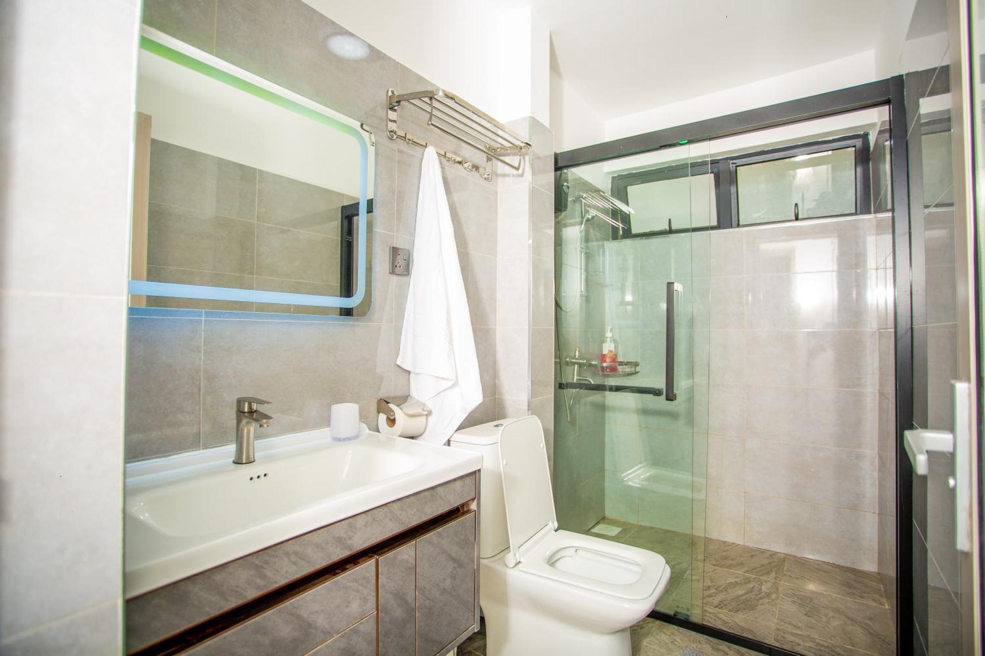 Clyde Park Two Bedroom Kilimani Apartment *