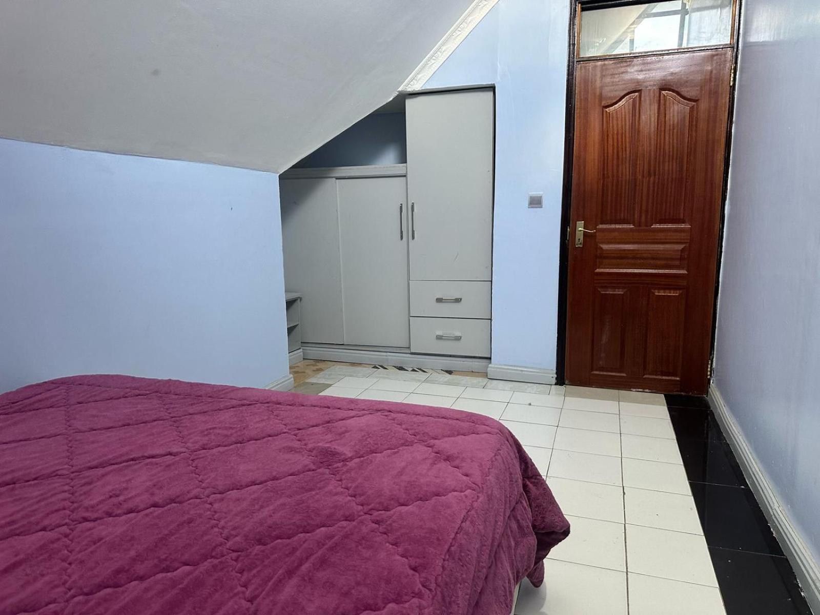Comfy And Family Friendly Near Jkia 15mins