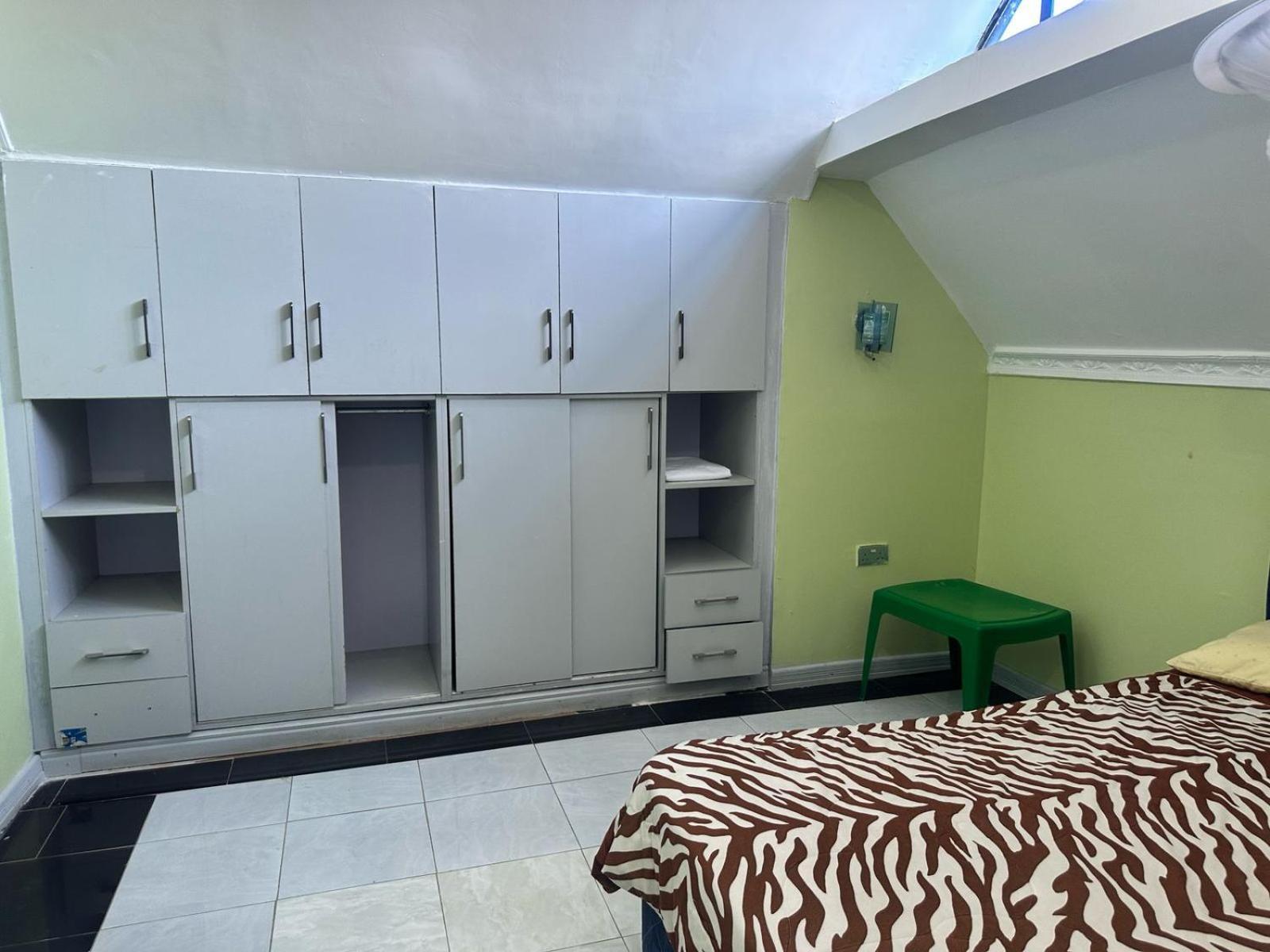 Comfy And Family Friendly Near Jkia 15mins Holiday home *