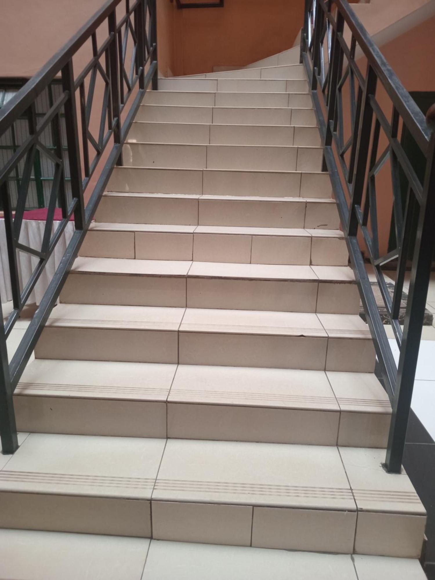 Deka Grills Hotel