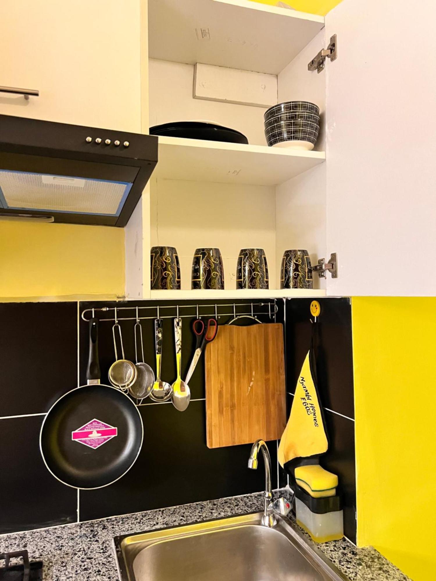 Homes By Njambi Apartamento *