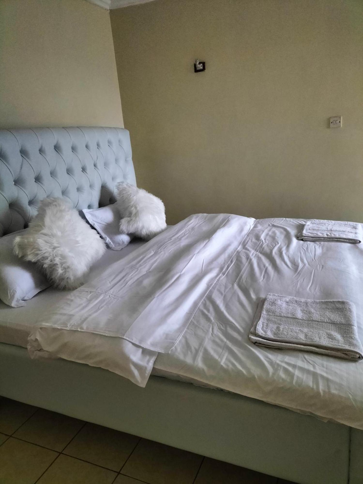 Johari School Lane Apartment