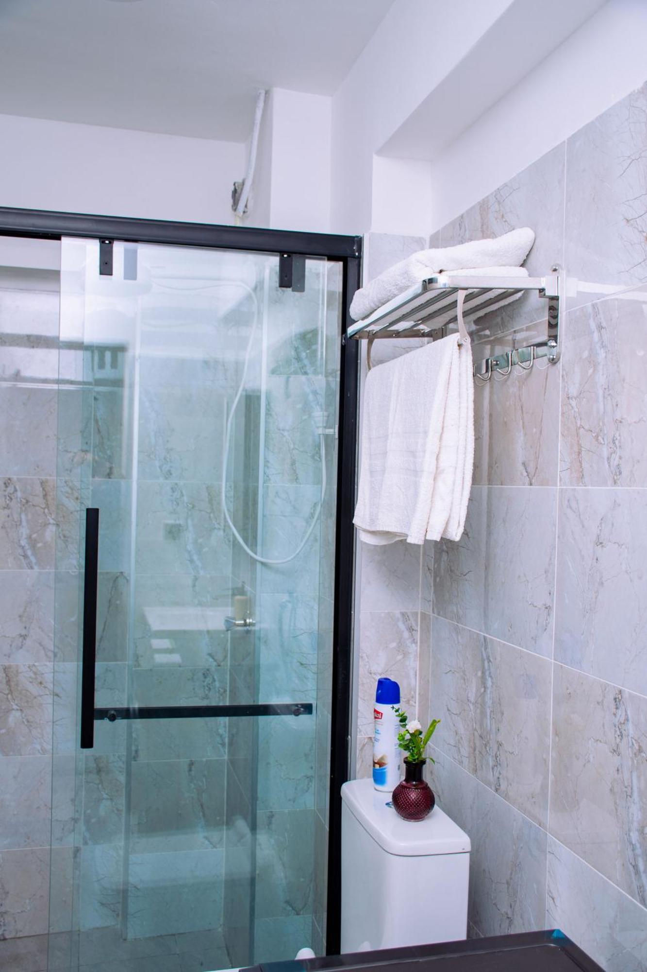Nonpariel Oasis Gardens Apartment *