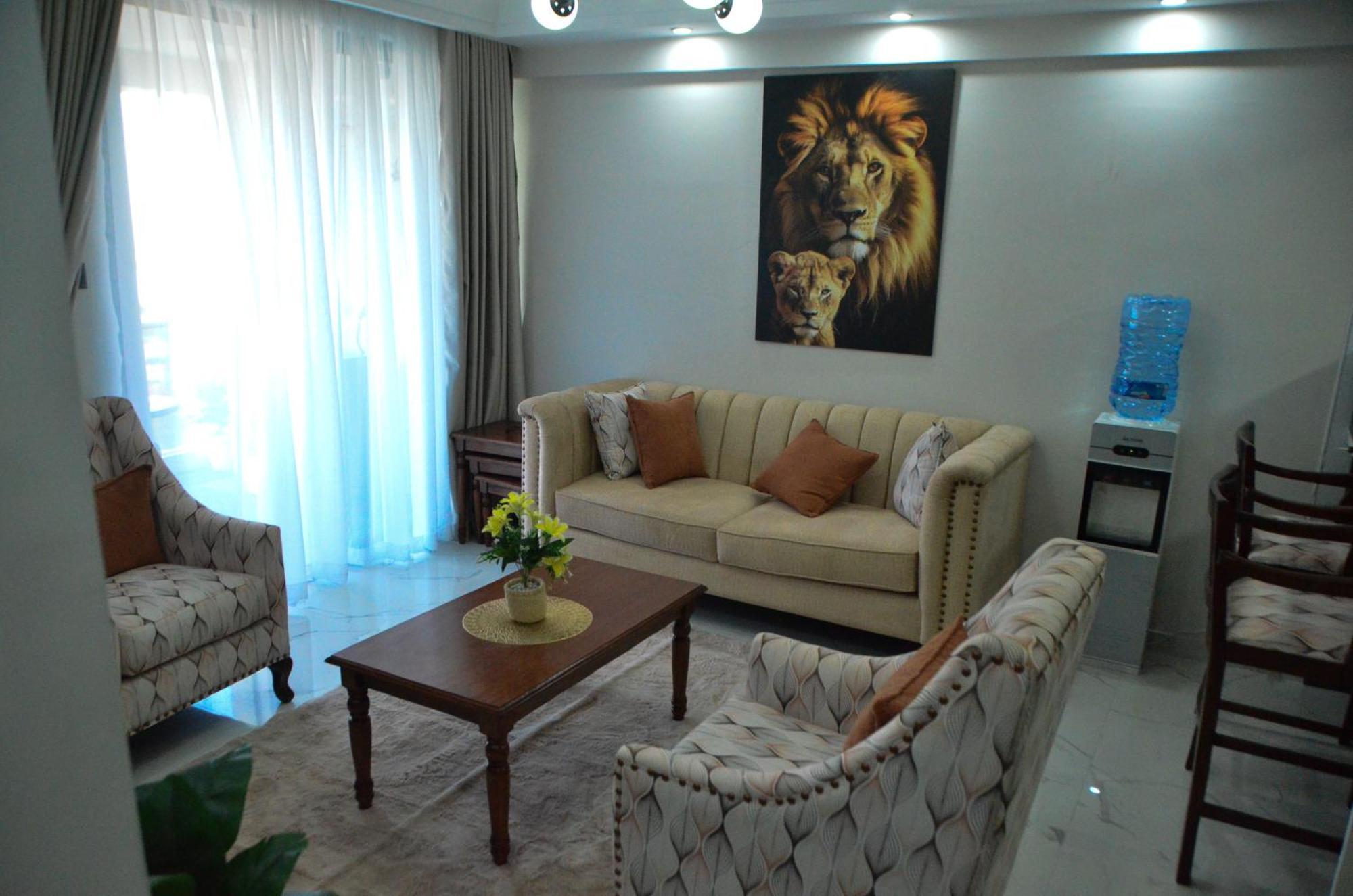 Lovely Entire Kilimani Estate * Nairobi