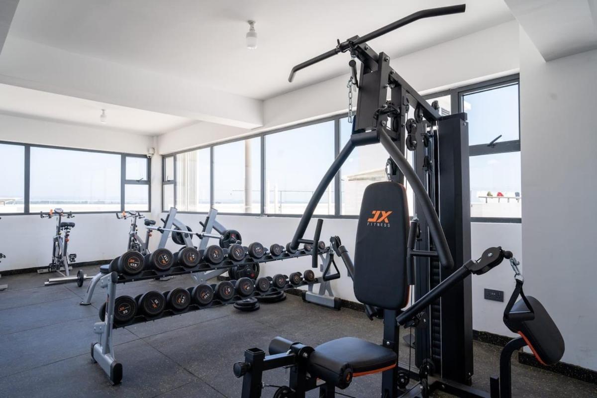 Nivla Executive Cozy Haven With Gym And Balcony Apartment *