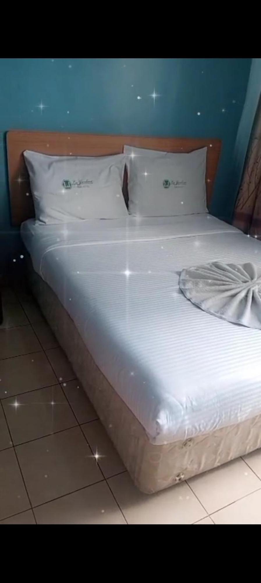 Deckar Grill Hotel Nairobi