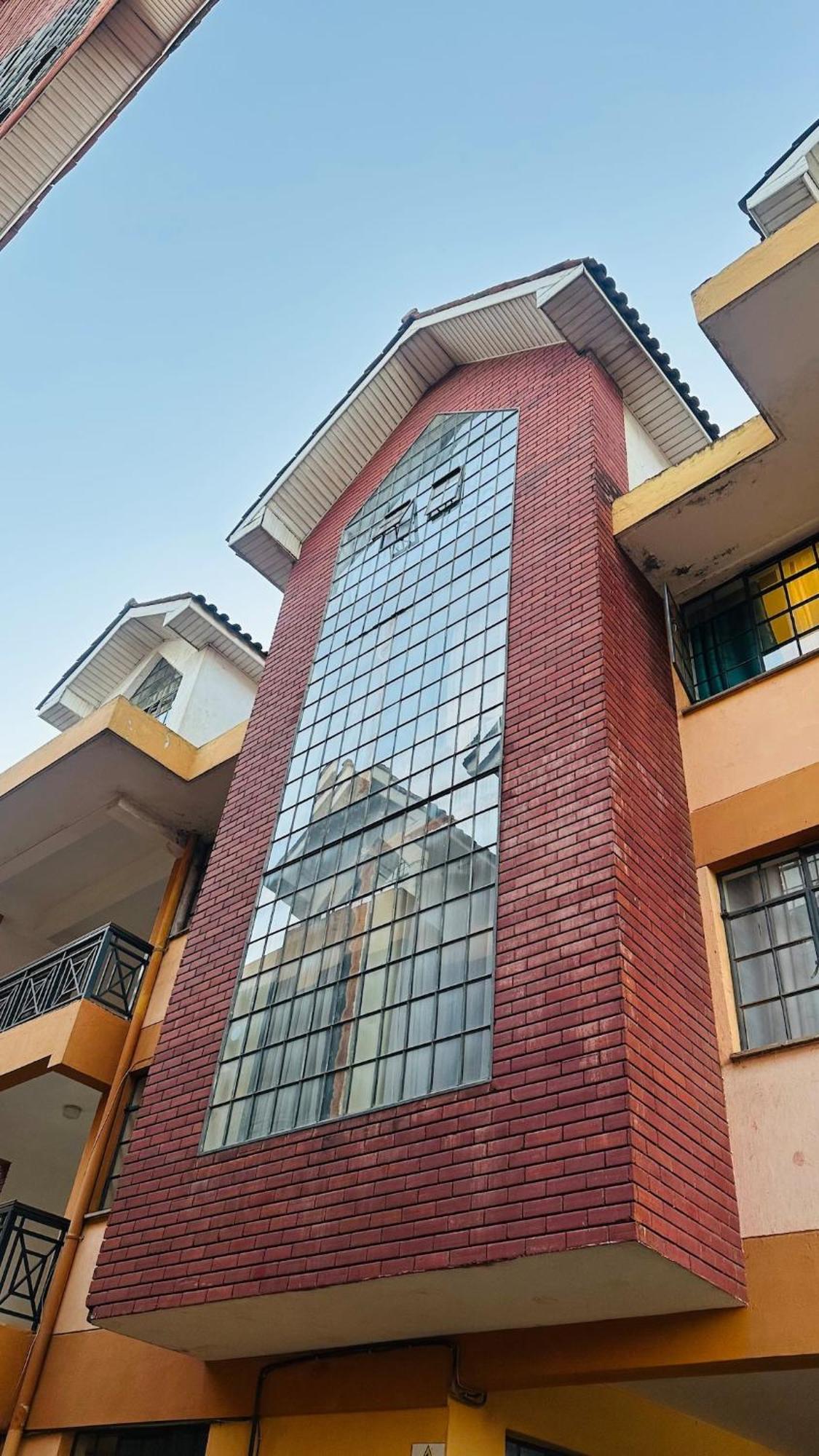 Rorot Penthouse Kilimani Away