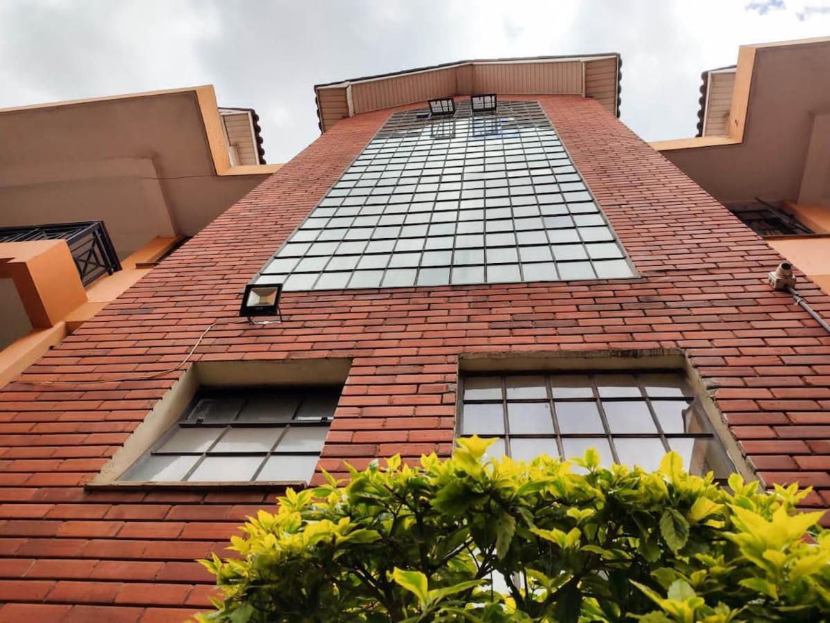 Rorot Penthouse Kilimani Away