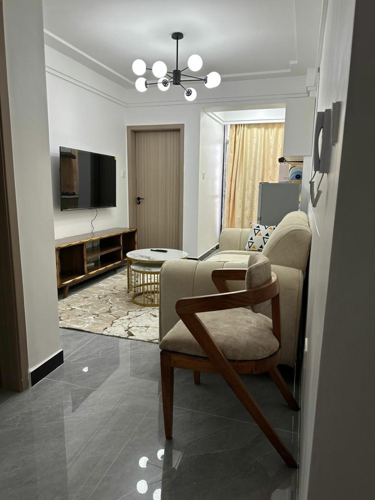 Just Another Day In Paradise Apartment *