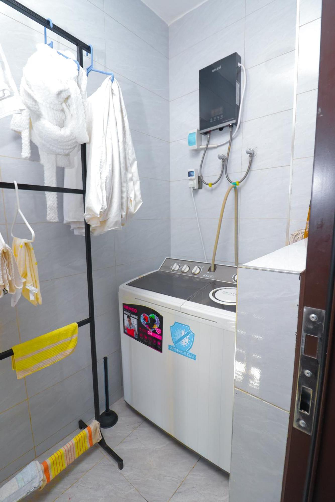 Bed & Breakfast His & Hers Furnished 1 Bedroom-kileleshwa