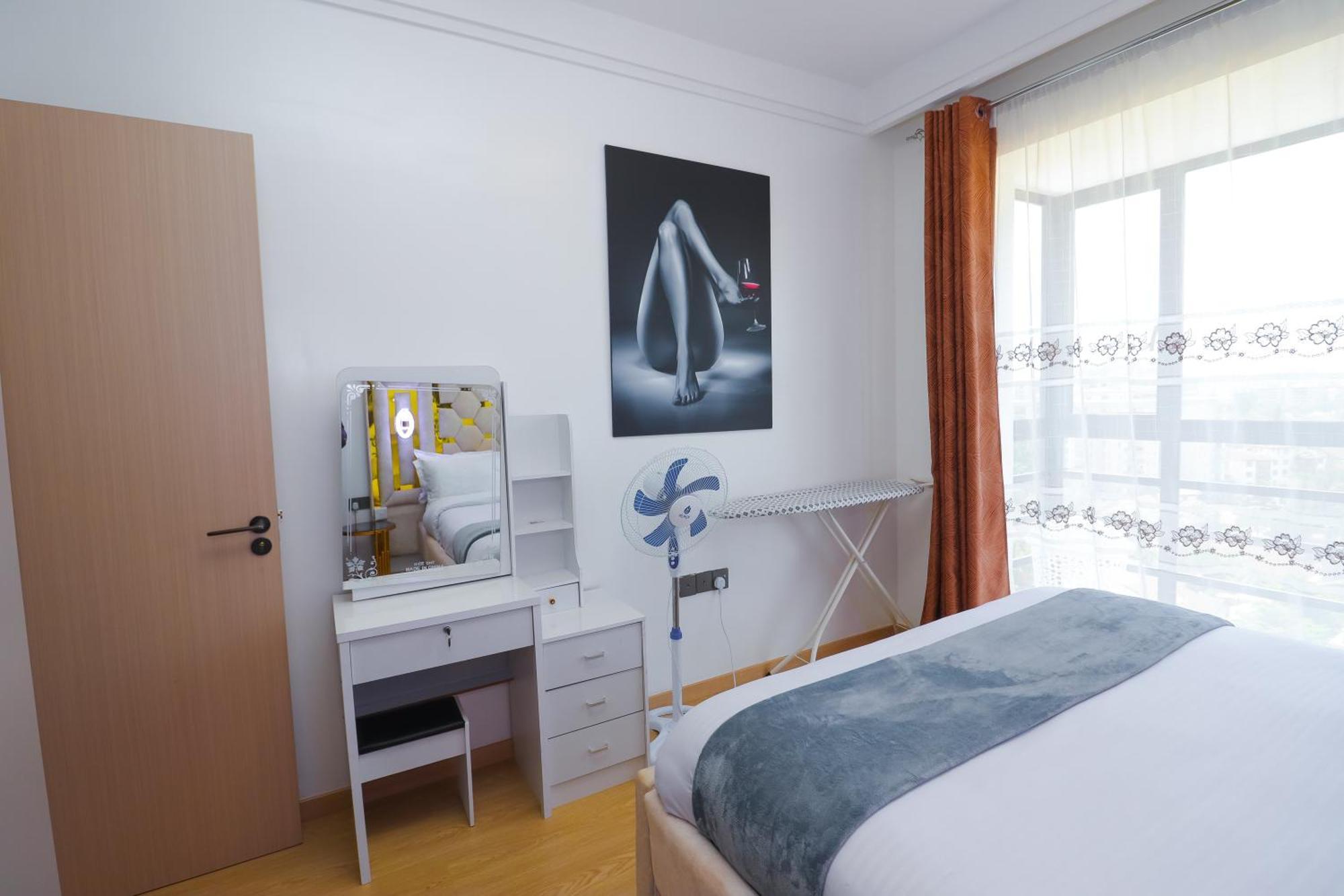 Bed & Breakfast His & Hers Furnished 1 Bedroom-kileleshwa Nairobi