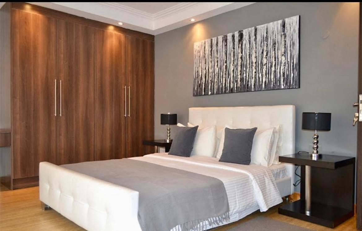 Life Serviced Apartment *