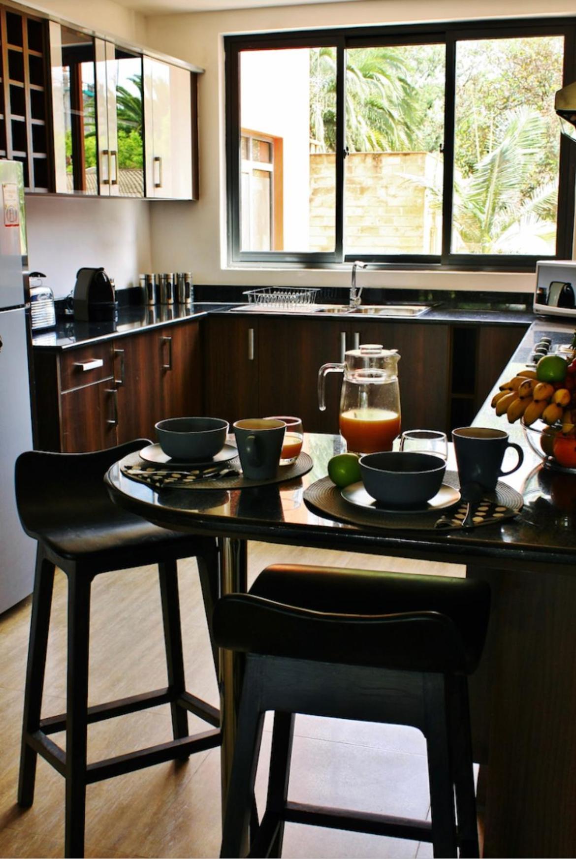 Life Serviced * Nairobi