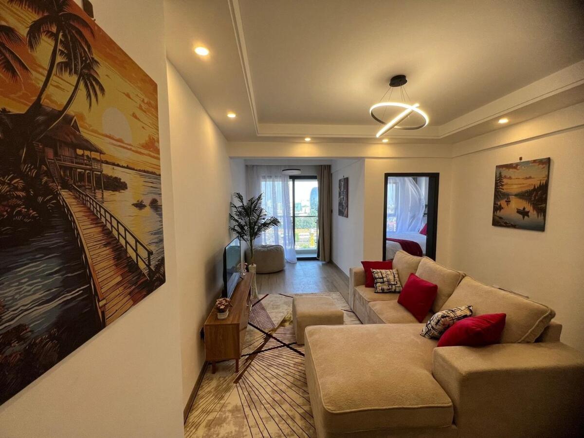 Apartment Rooftop Pool, Gym And Stunning Views *