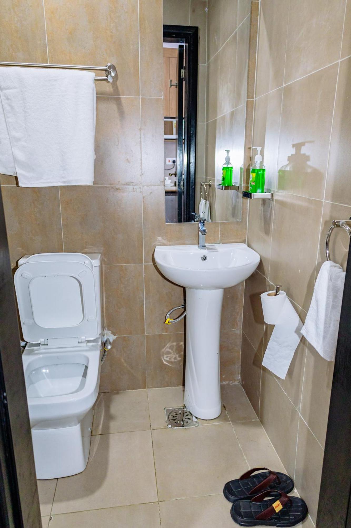 Miiza Realtors Bed & Breakfast