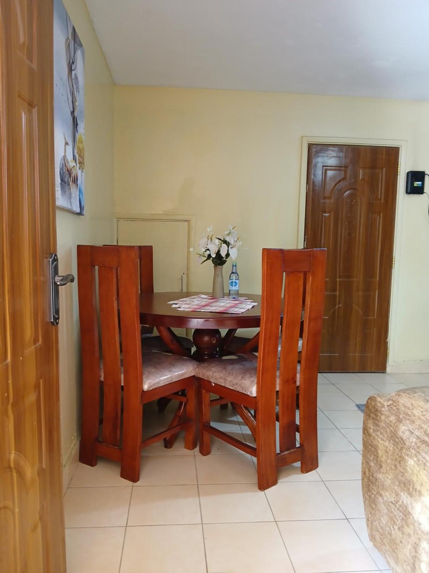 Au Village Apartment