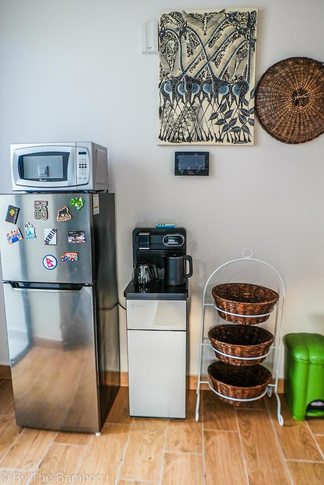 Deluxe Artsy Apartment
