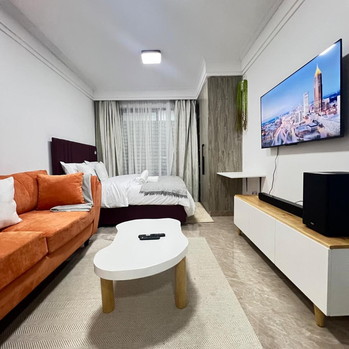 Phares - Kilimani, Padmore