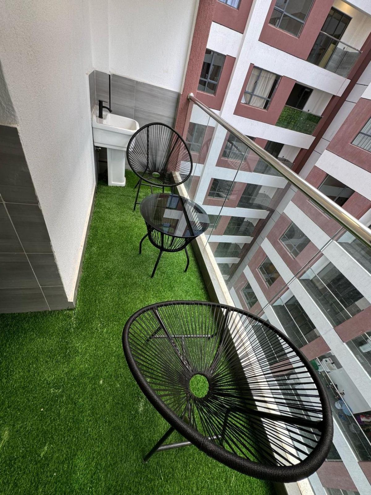 Ultra Luxury 2 Bedroom In The Heart Of Lavington *