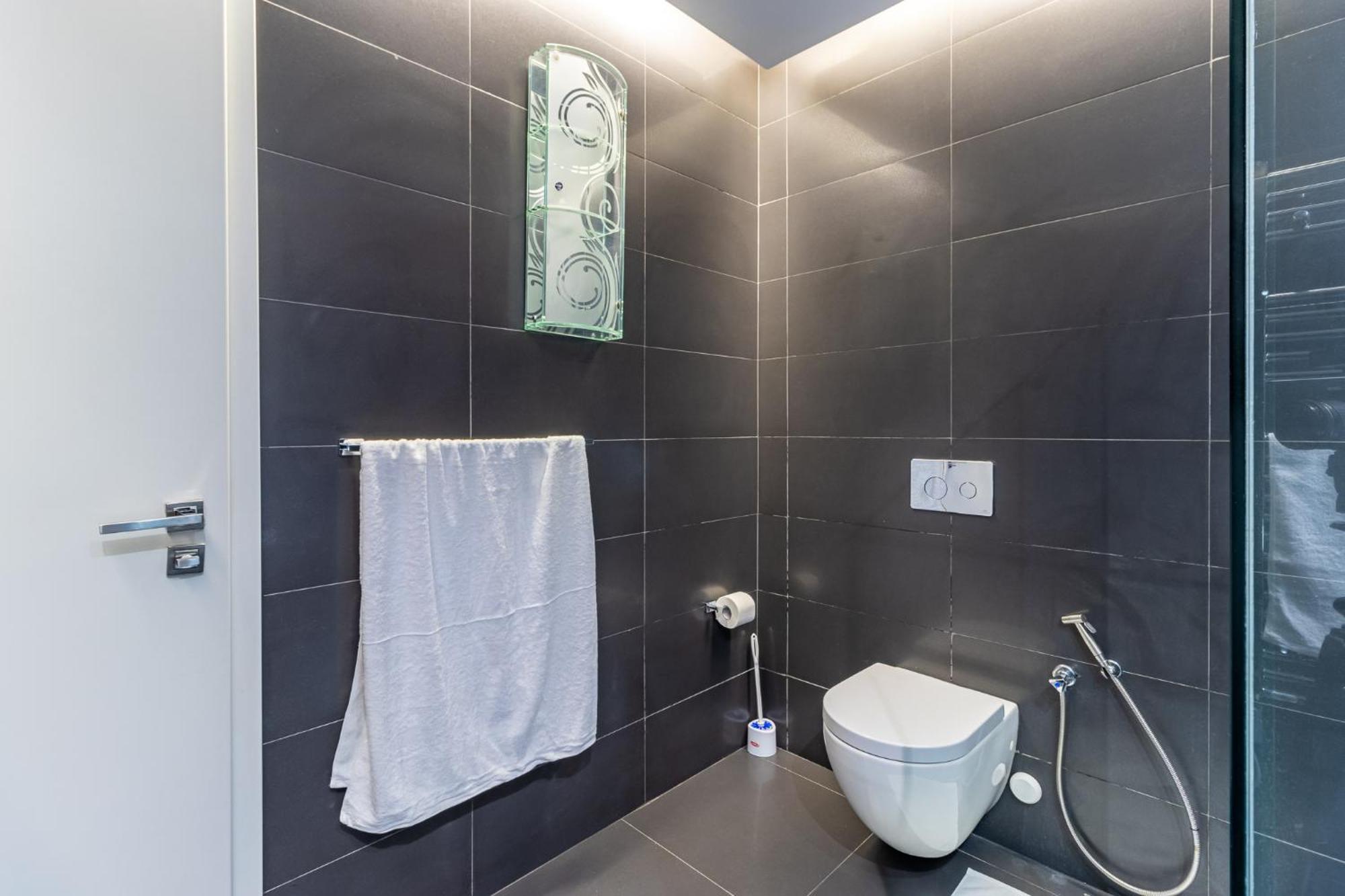 Apartment 1 King-size Bed Stylish Westlands,nairobi Nairobi