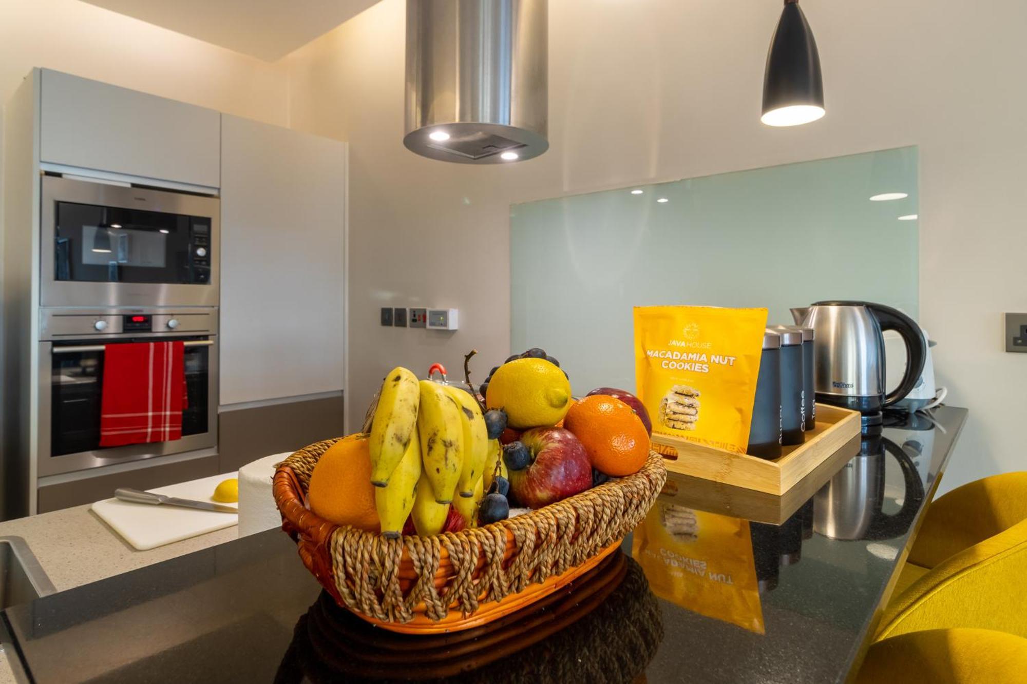 Apartment 1 King-size Bed Stylish Westlands,nairobi Nairobi