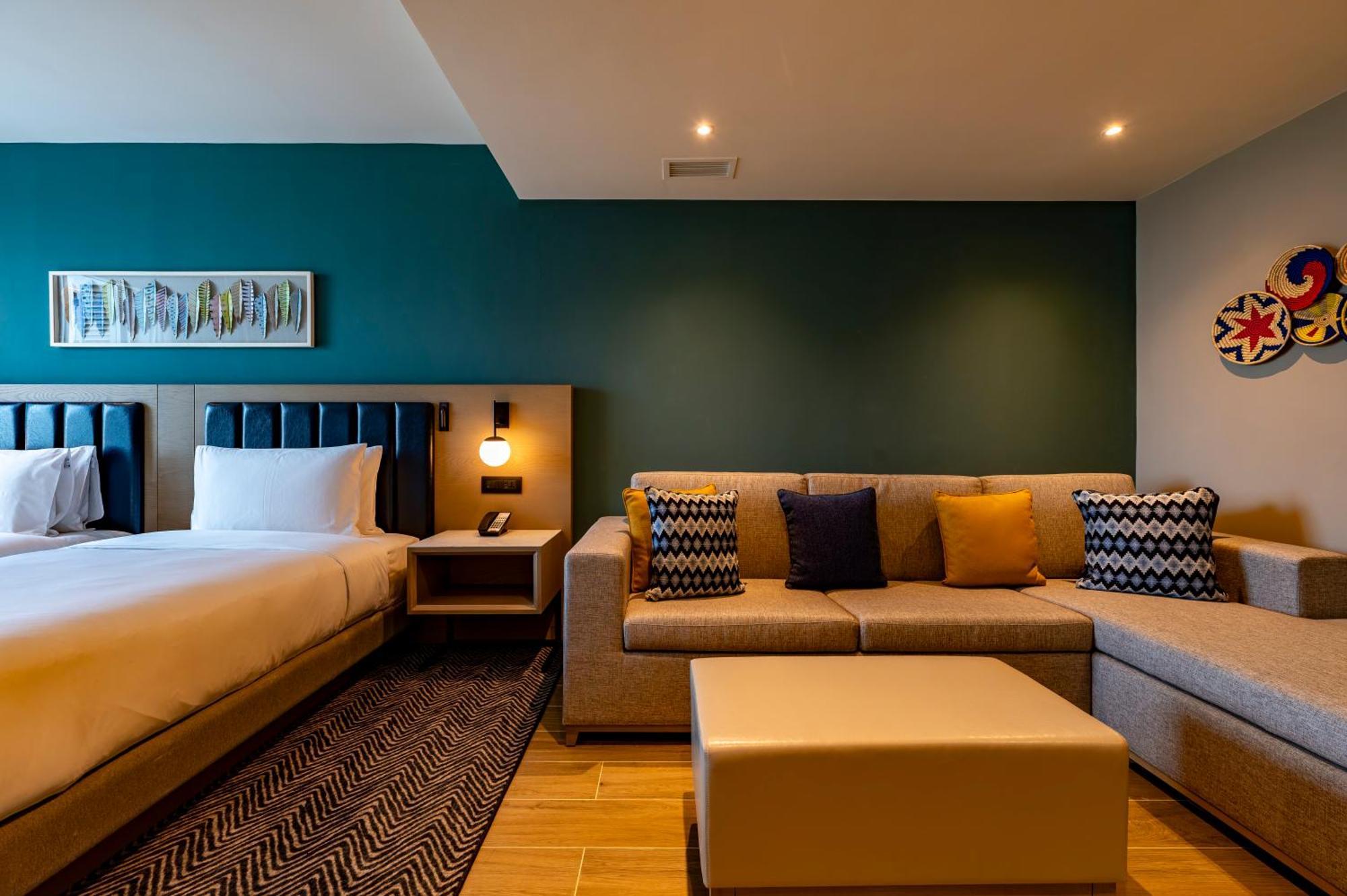 Hyatt Place Westlands 5*