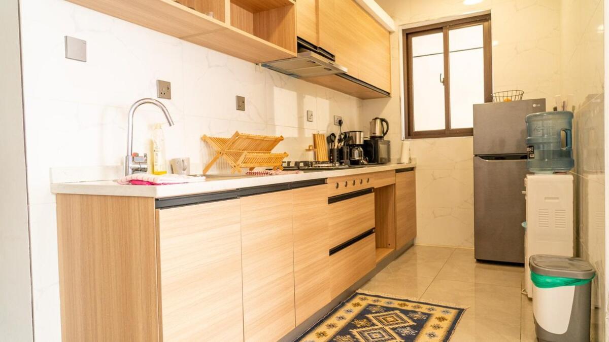 Luxurious One Bedroom Furnished At Riverside,