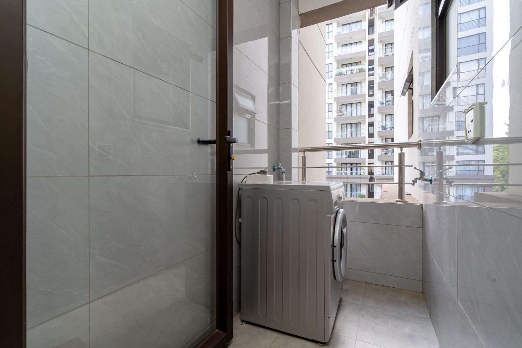 Stylish 2bdr At 108 Riverside Apartment