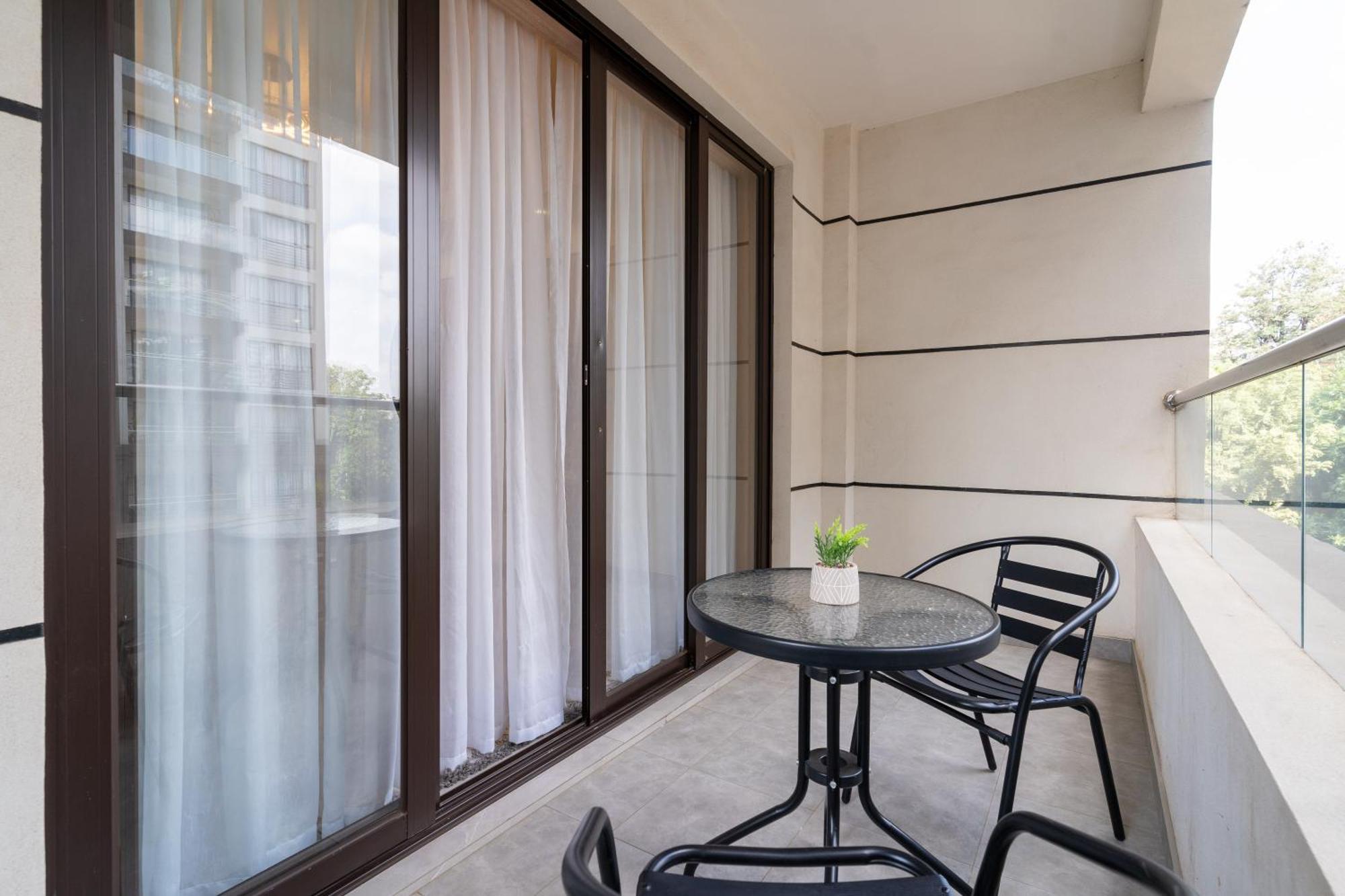 Stylish 2bdr At 108 Riverside Apartment Nairobi