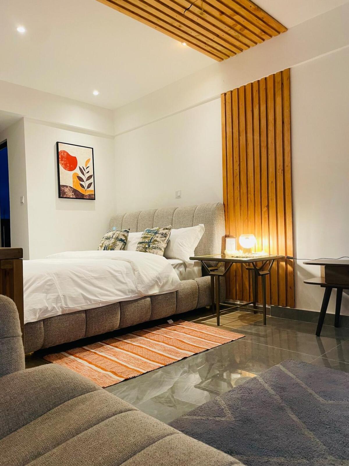 Cosy & Intimate In Riverside *