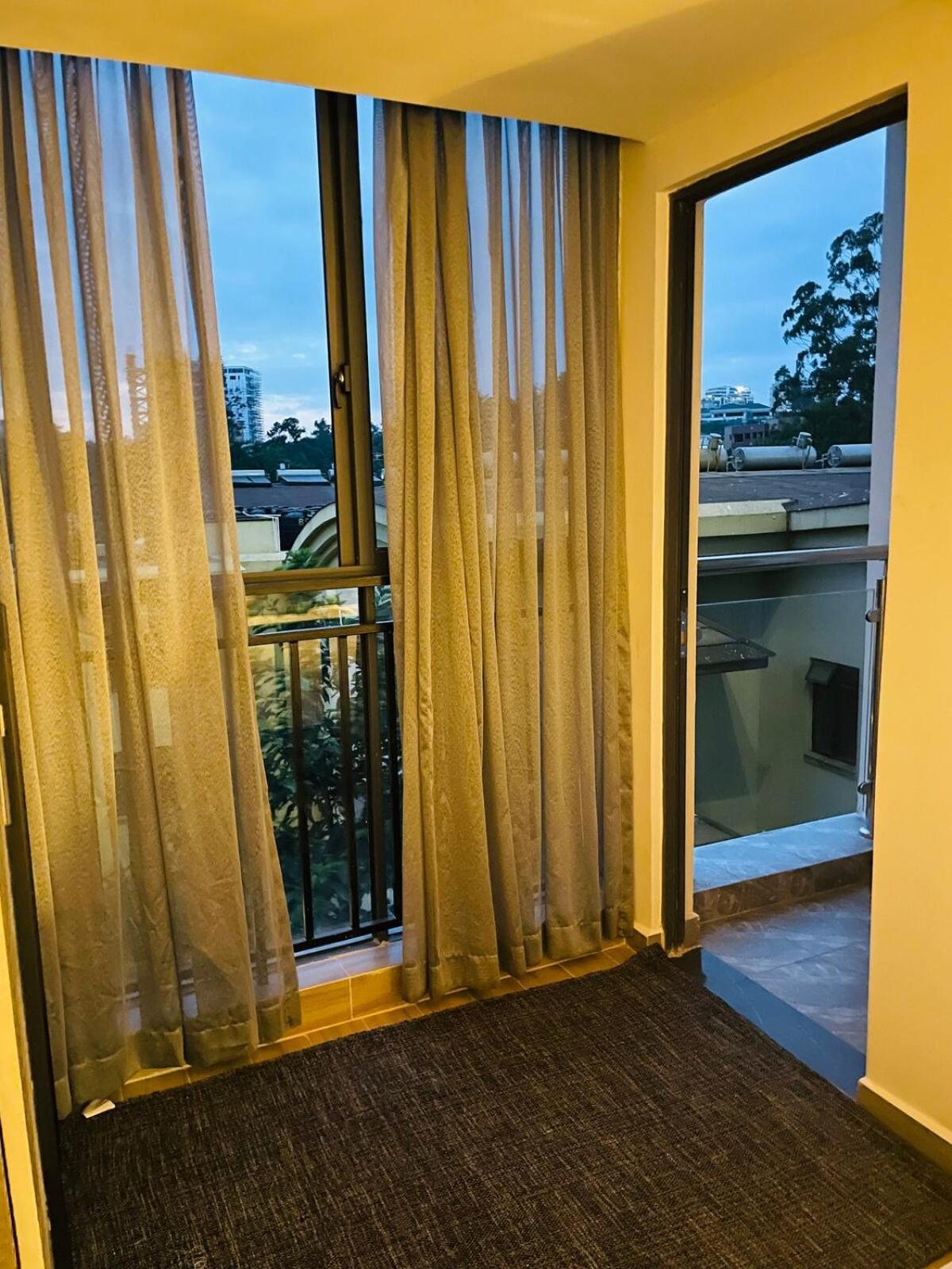 Cosy & Intimate In Riverside Apartment Nairobi