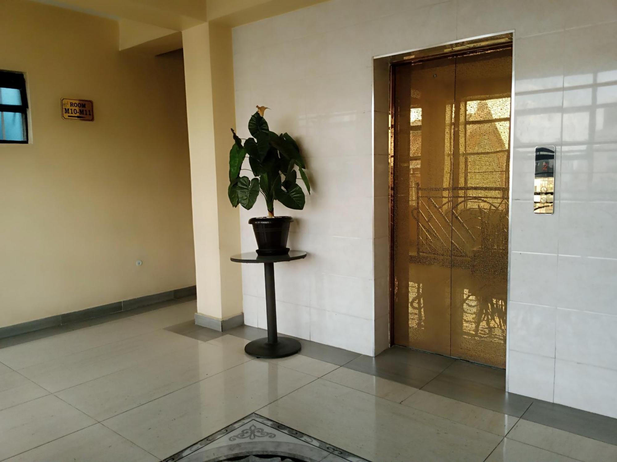 Hotel Urbane Urbane Plaza 3*