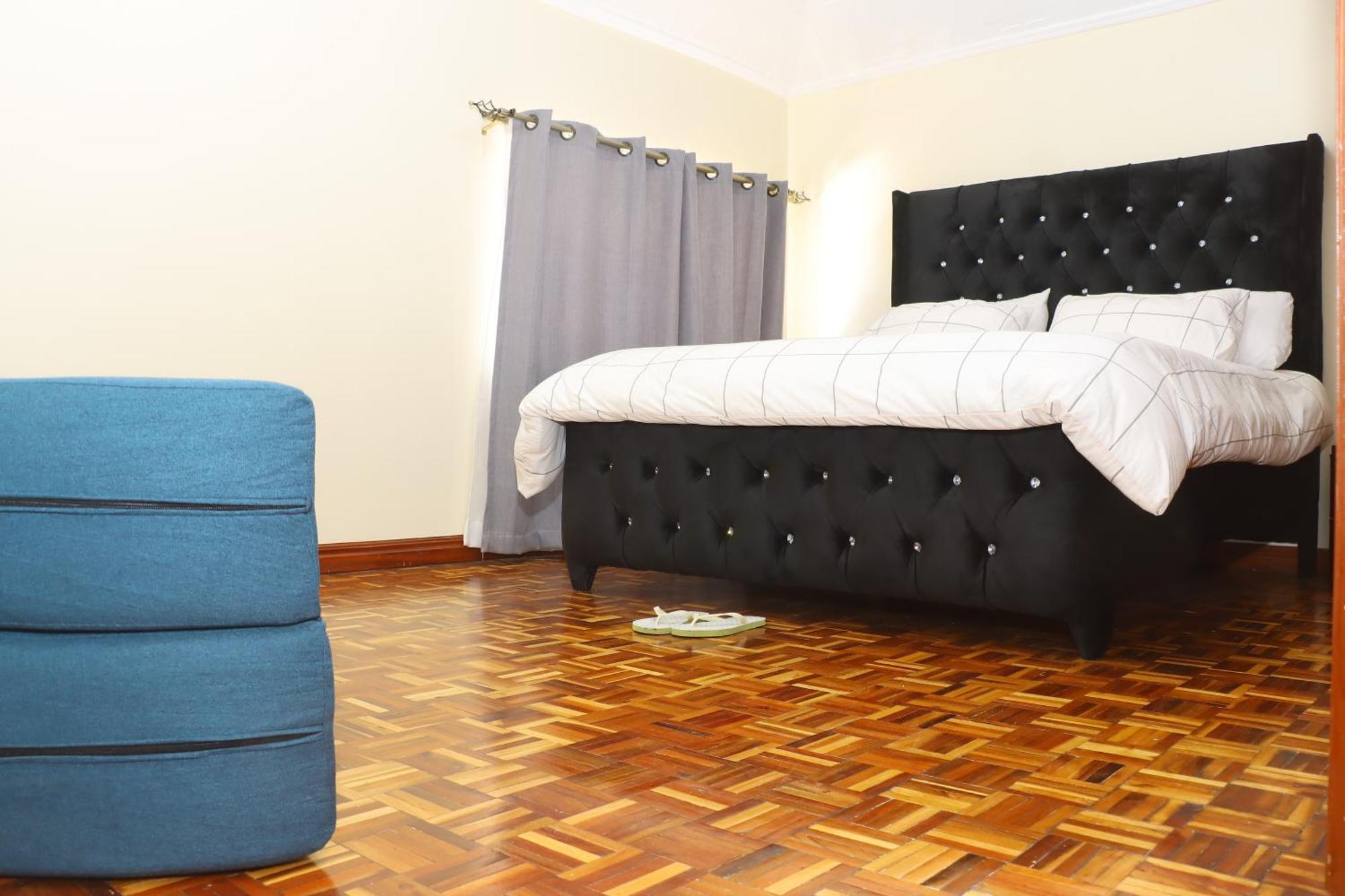 Kile Krib Penthouse 2 Bedroom *