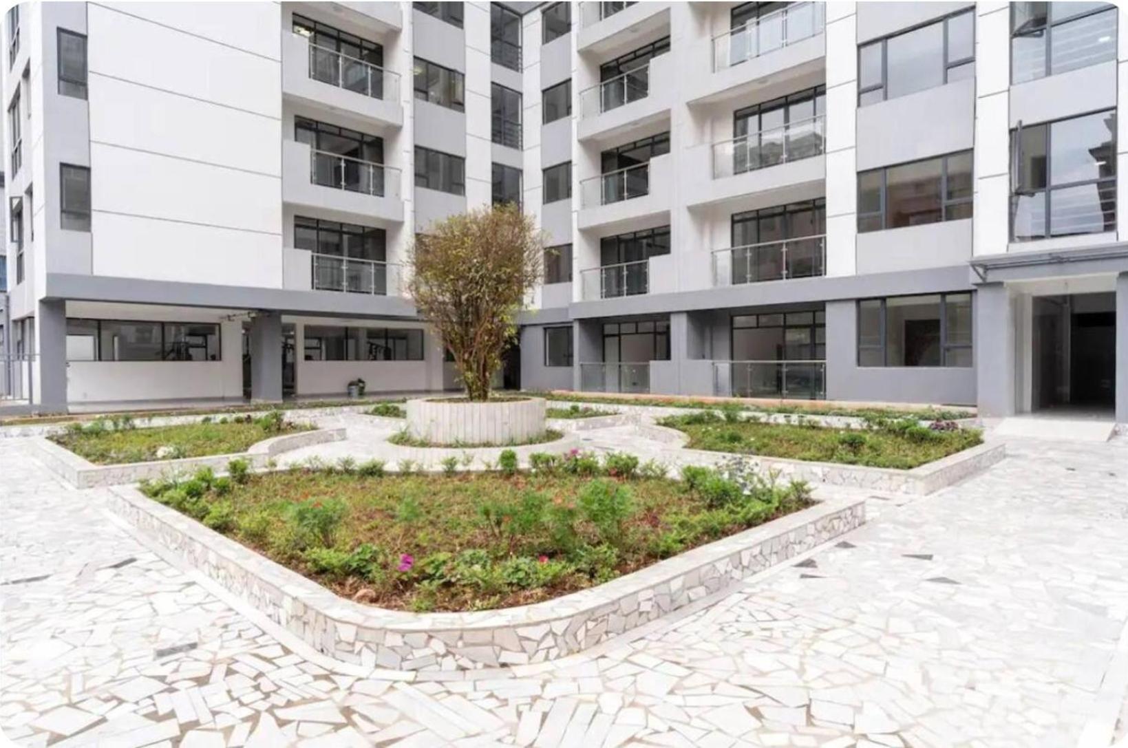 Chic,stylish & Inviting 3br Getaway In Kilimani Nairobi