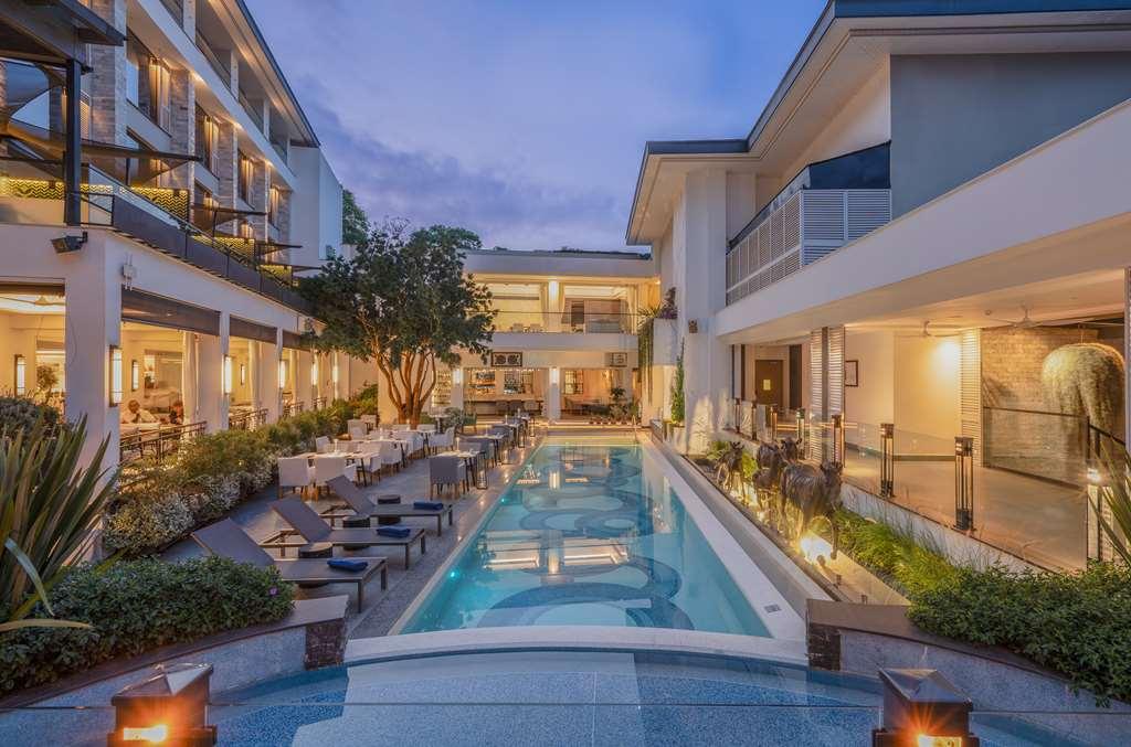 Kwetu Curio Collection By Hilton Nairobi