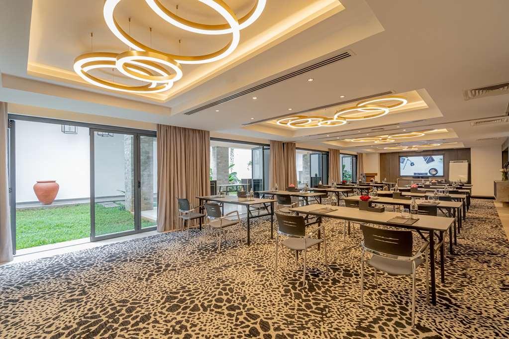 Kwetu Curio Collection By Hilton Hotel Nairobi