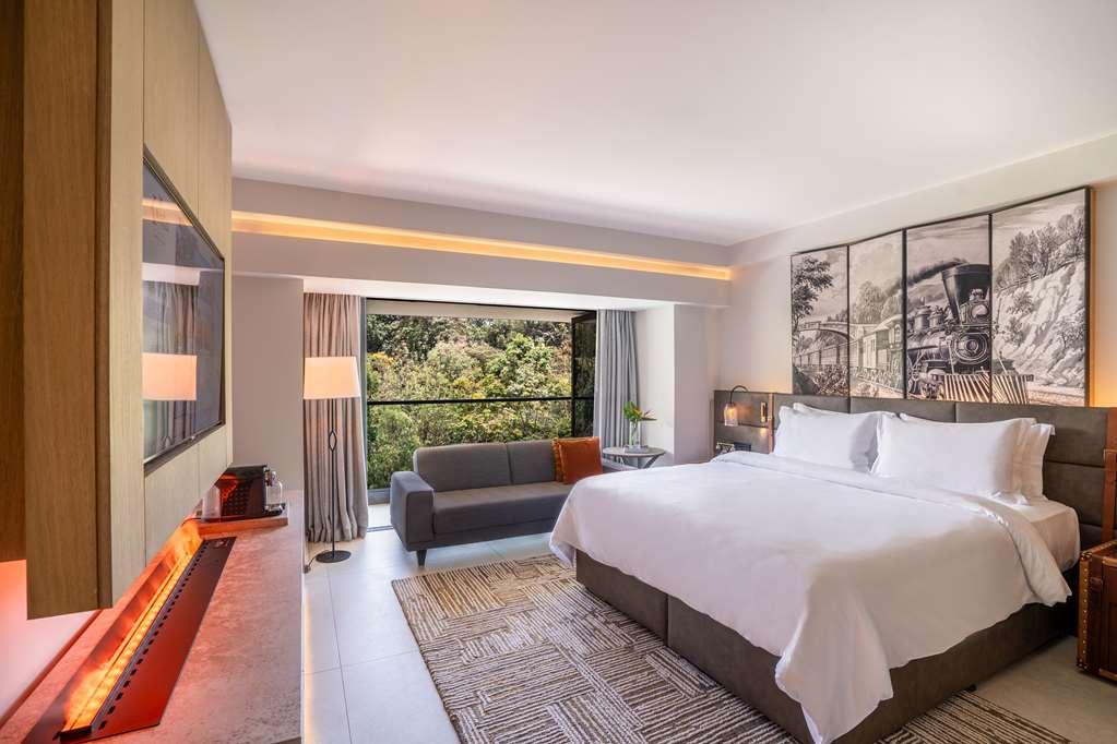 Kwetu Curio Collection By Hilton Nairobi