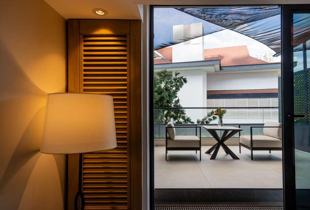 Kwetu Curio Collection By Hilton Hotel Nairobi