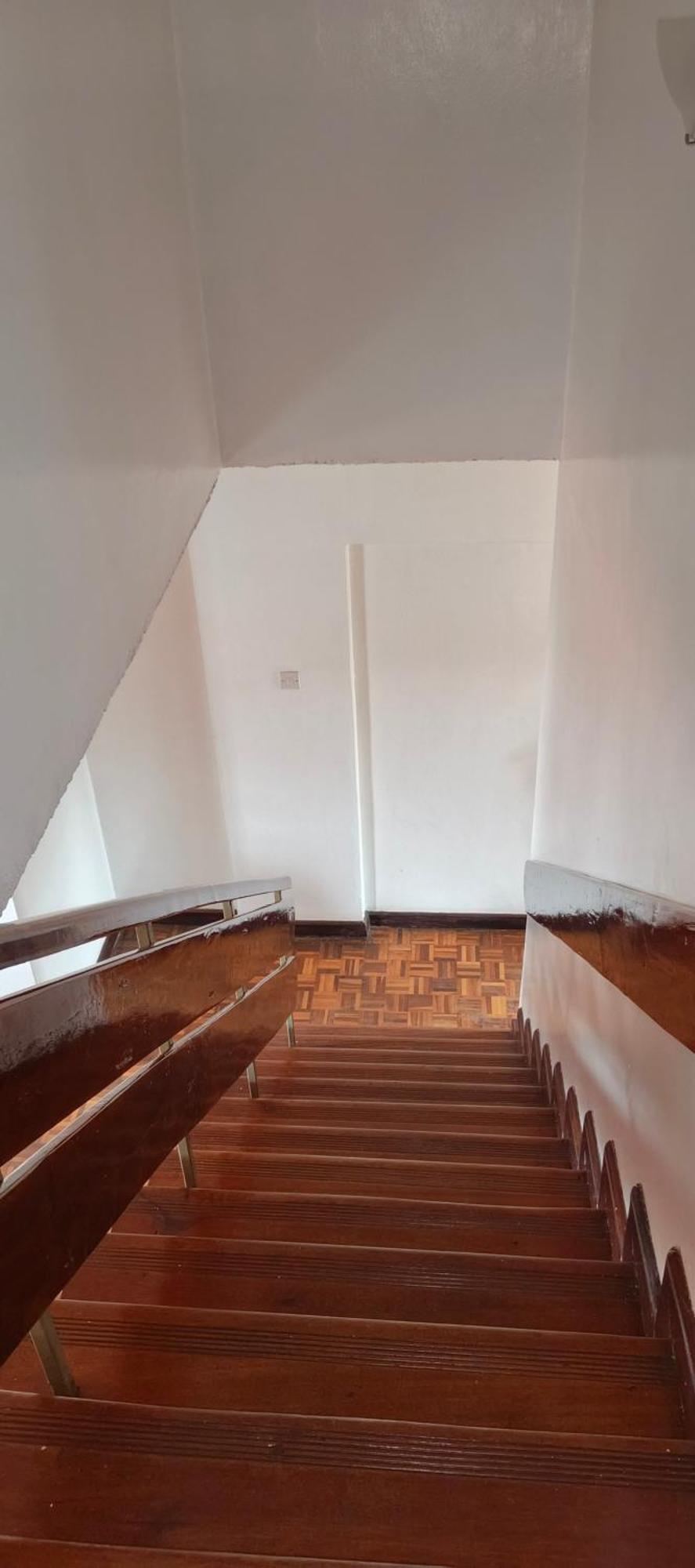 Kenya Comfort Hotel 3*