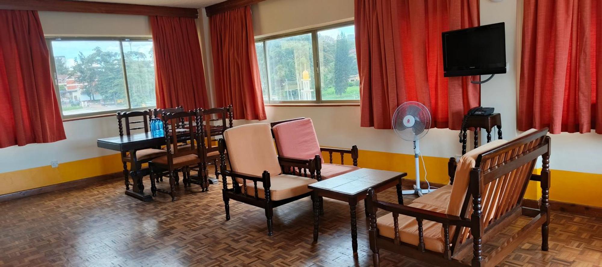 Kenya Comfort Hotel 3*
