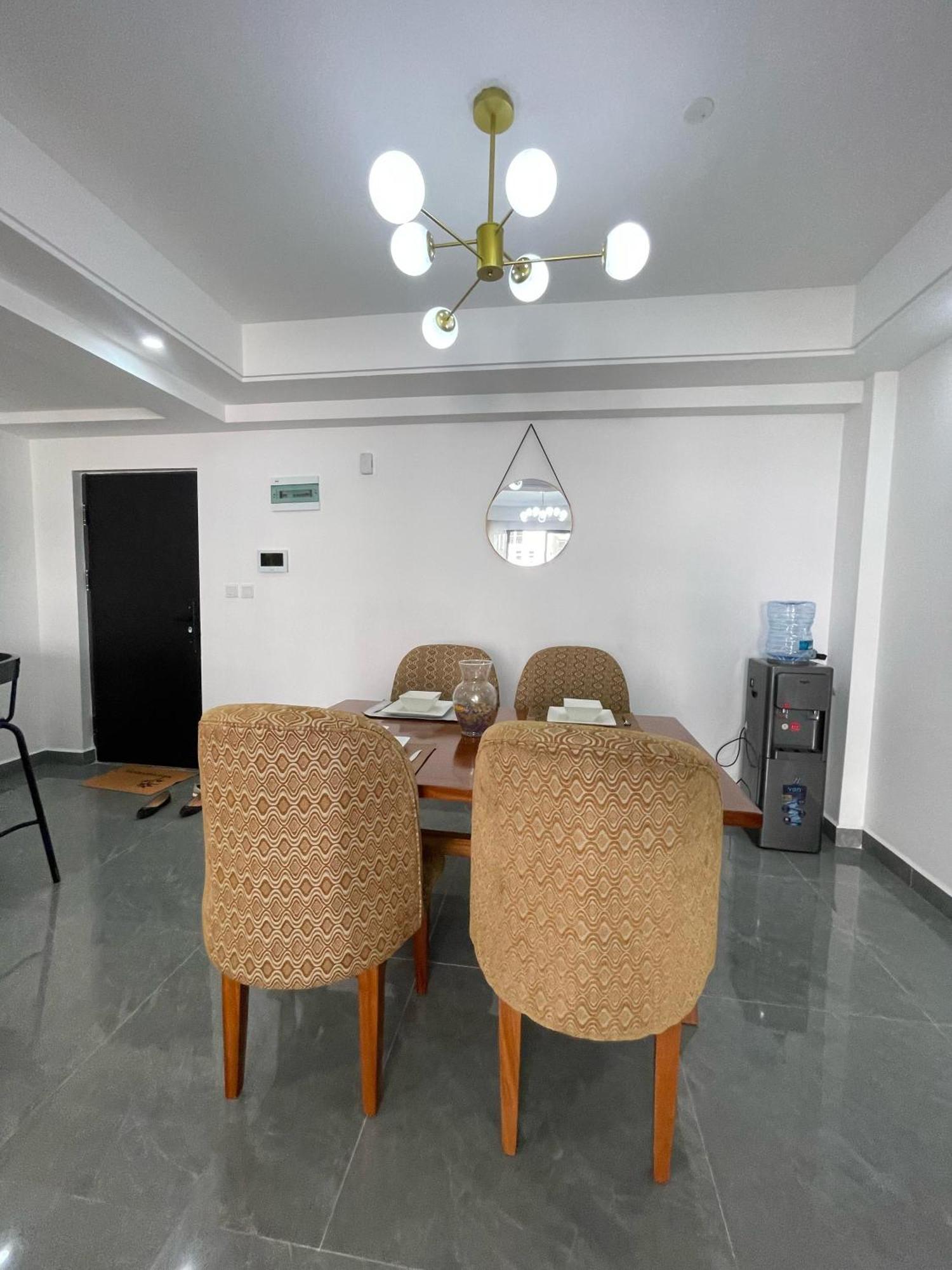 Apartment Modern Furnished 2-bedroom *