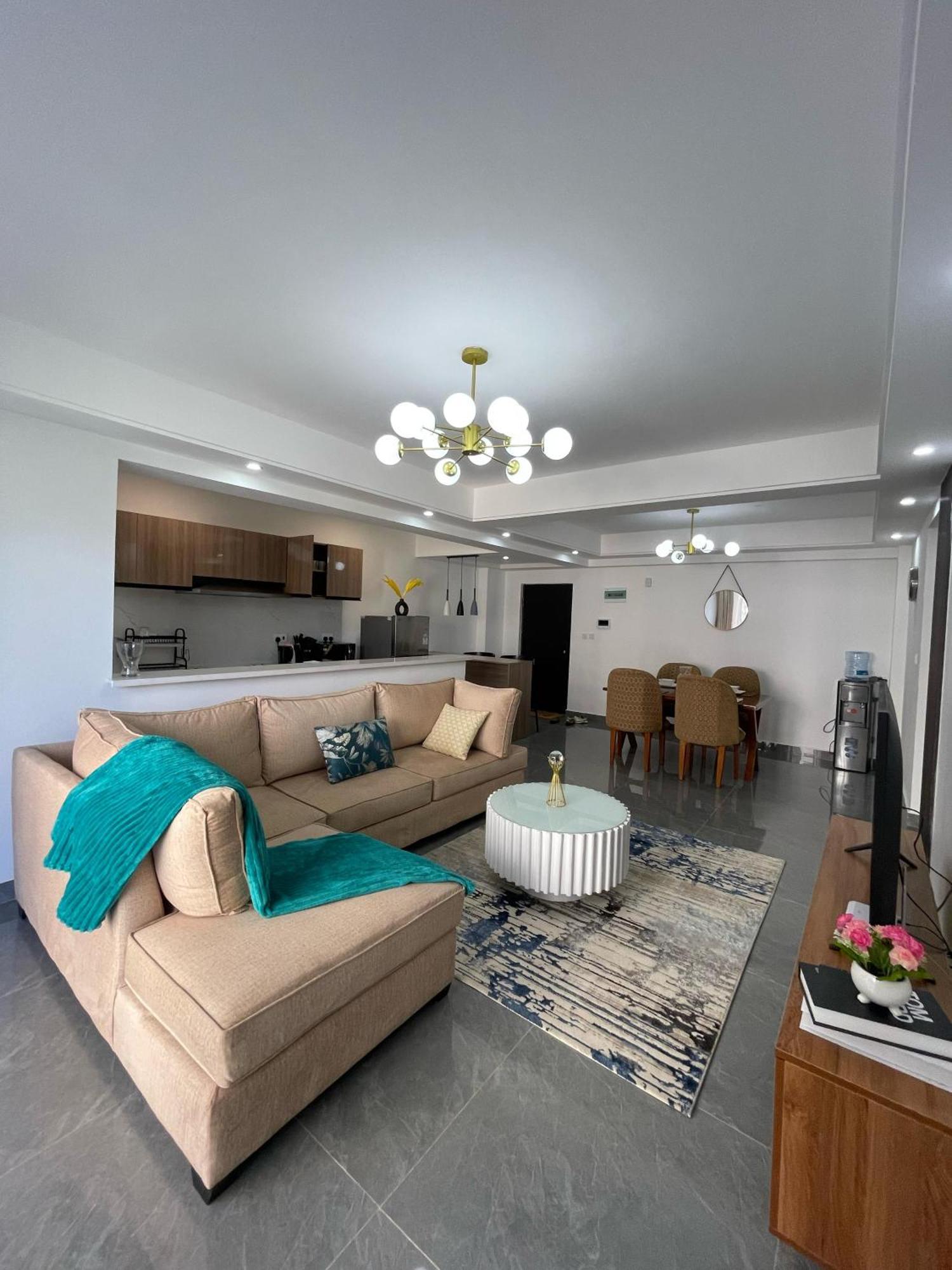 Modern Furnished 2-bedroom *