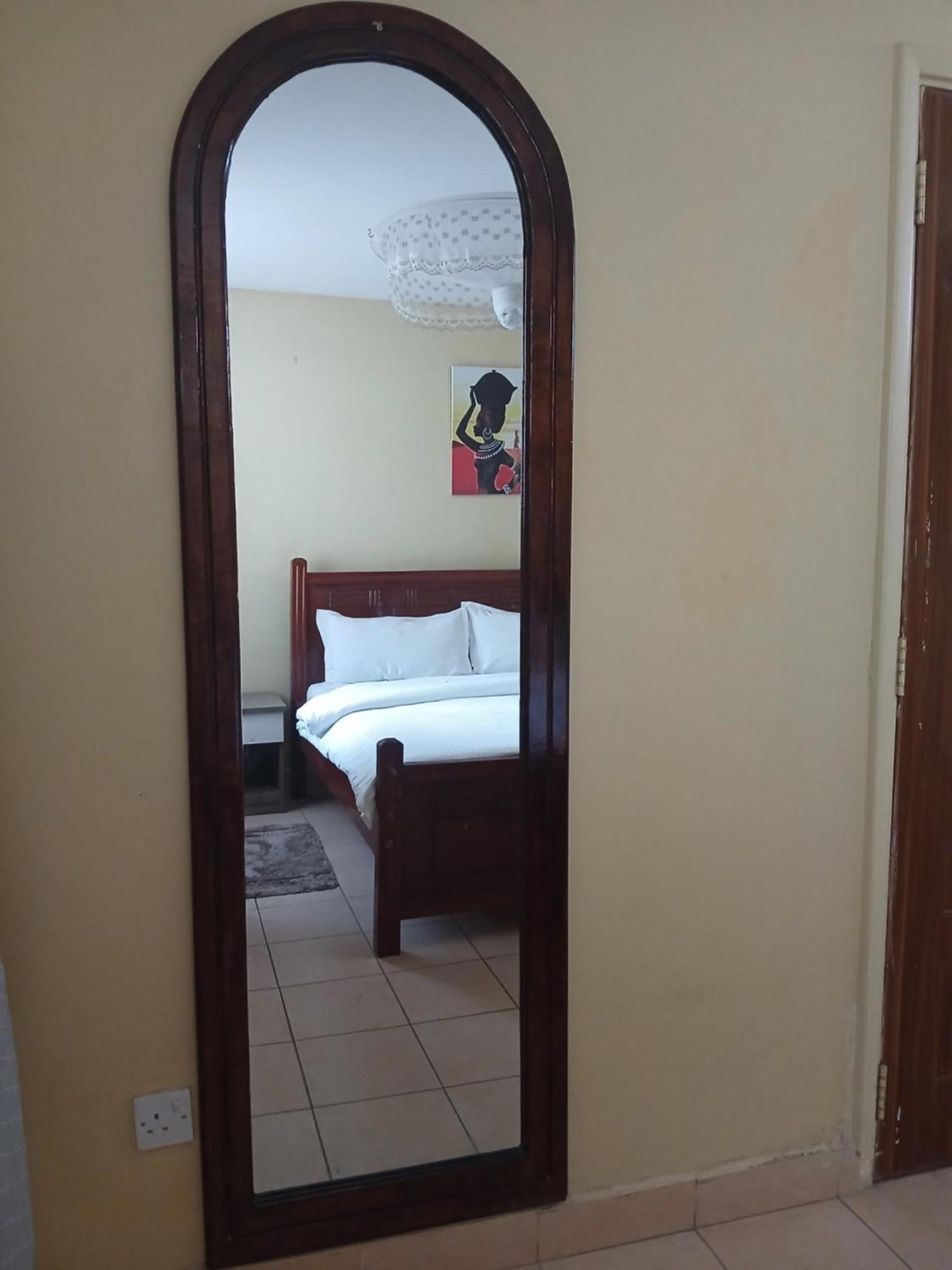 Au Village Apartment *